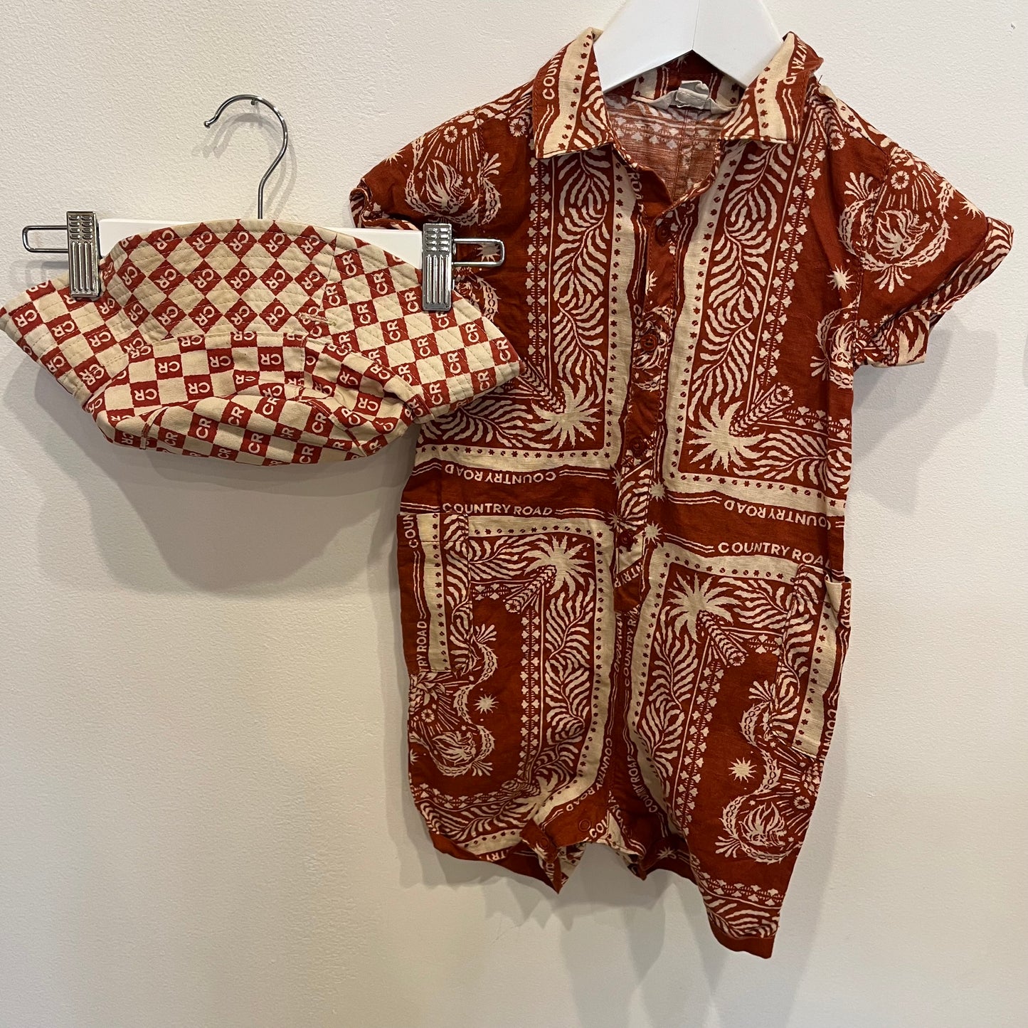COUNTRY ROAD romper and hat, size 18-24m