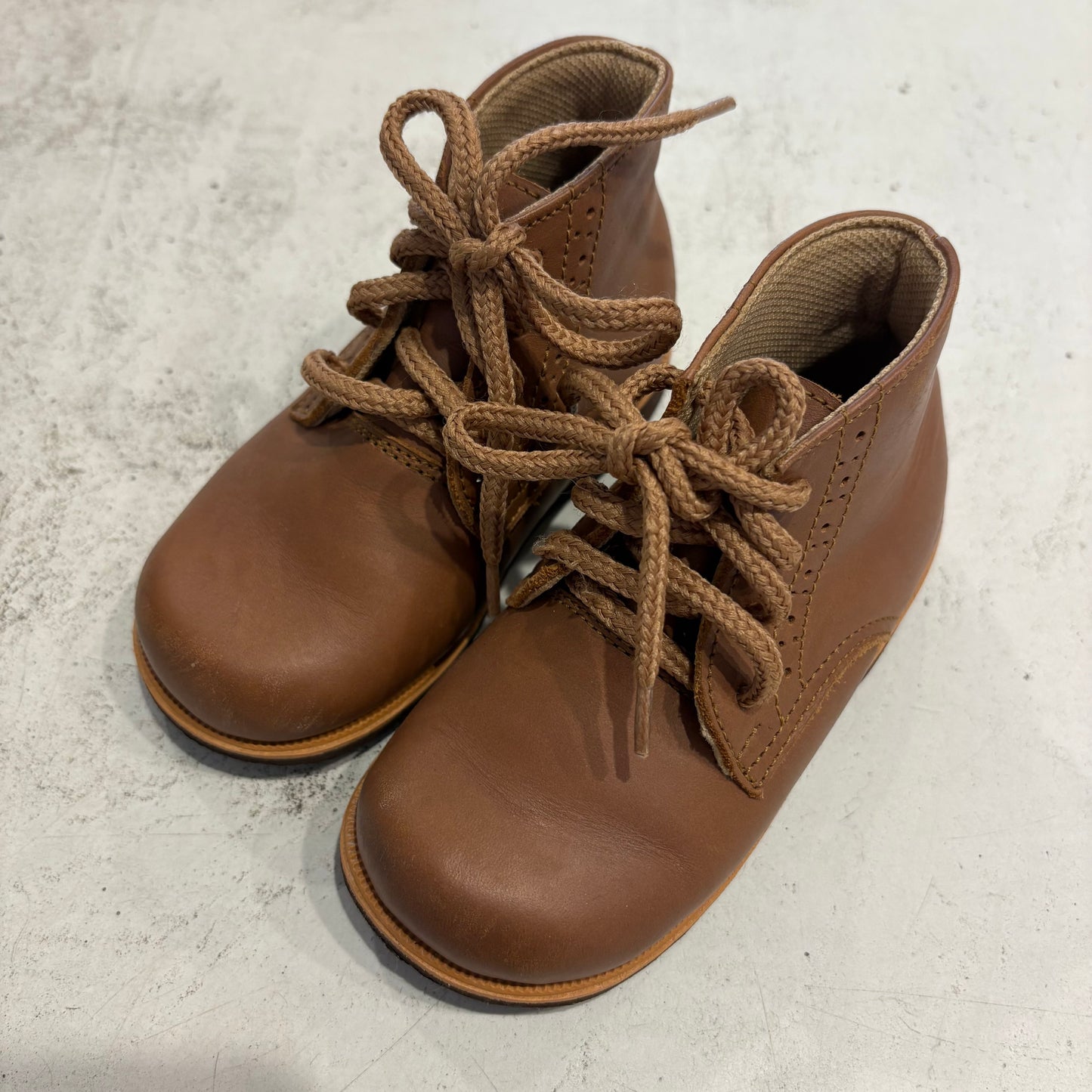 ADELISA & CO tan boots, size EU23