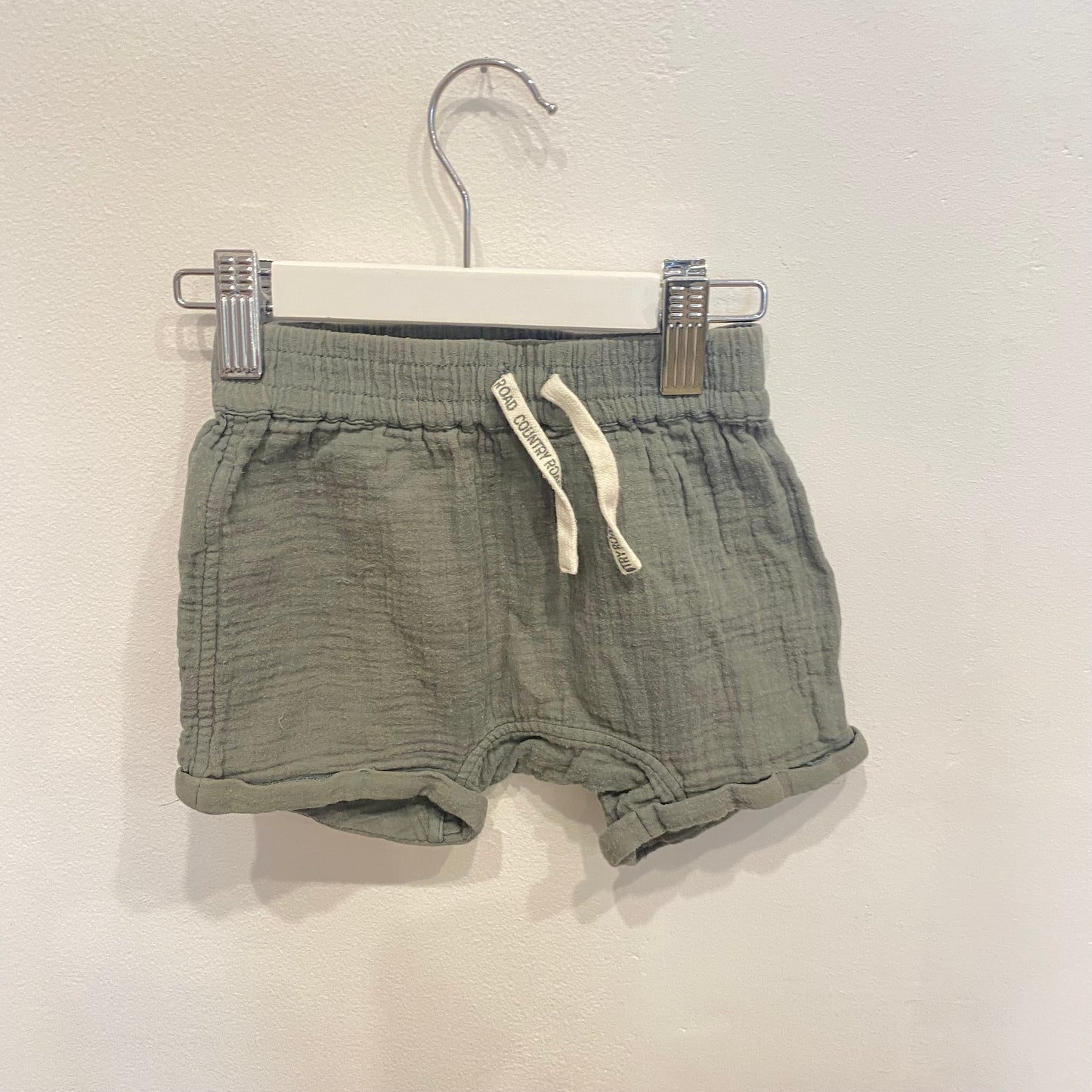 COUNTRY ROAD Olive Green Shorts, size 0