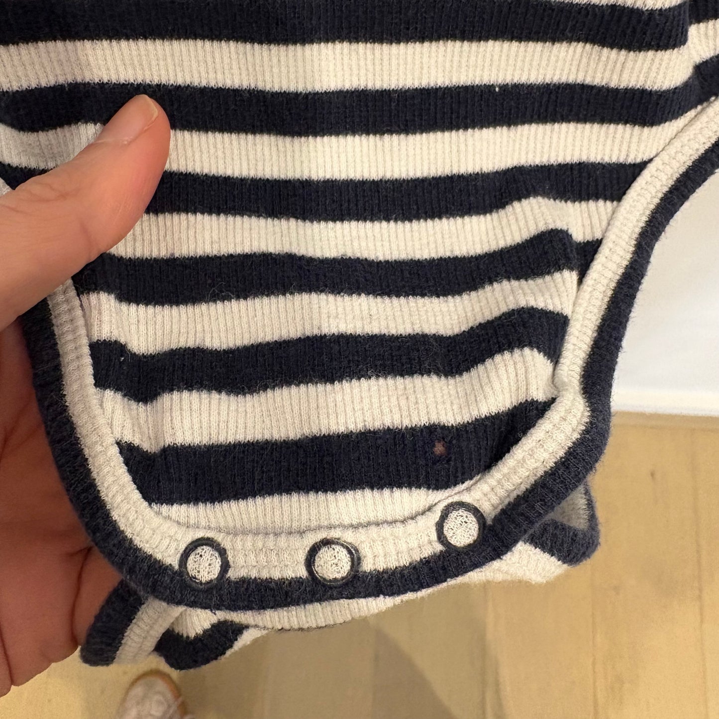 Country Road Stripe LS onesie, size 12-18m