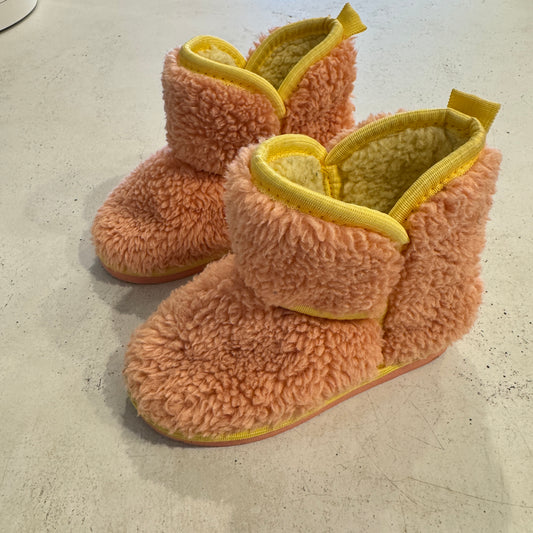 KIP & CO Apricot Yellow Slipper Boots, size 27/28