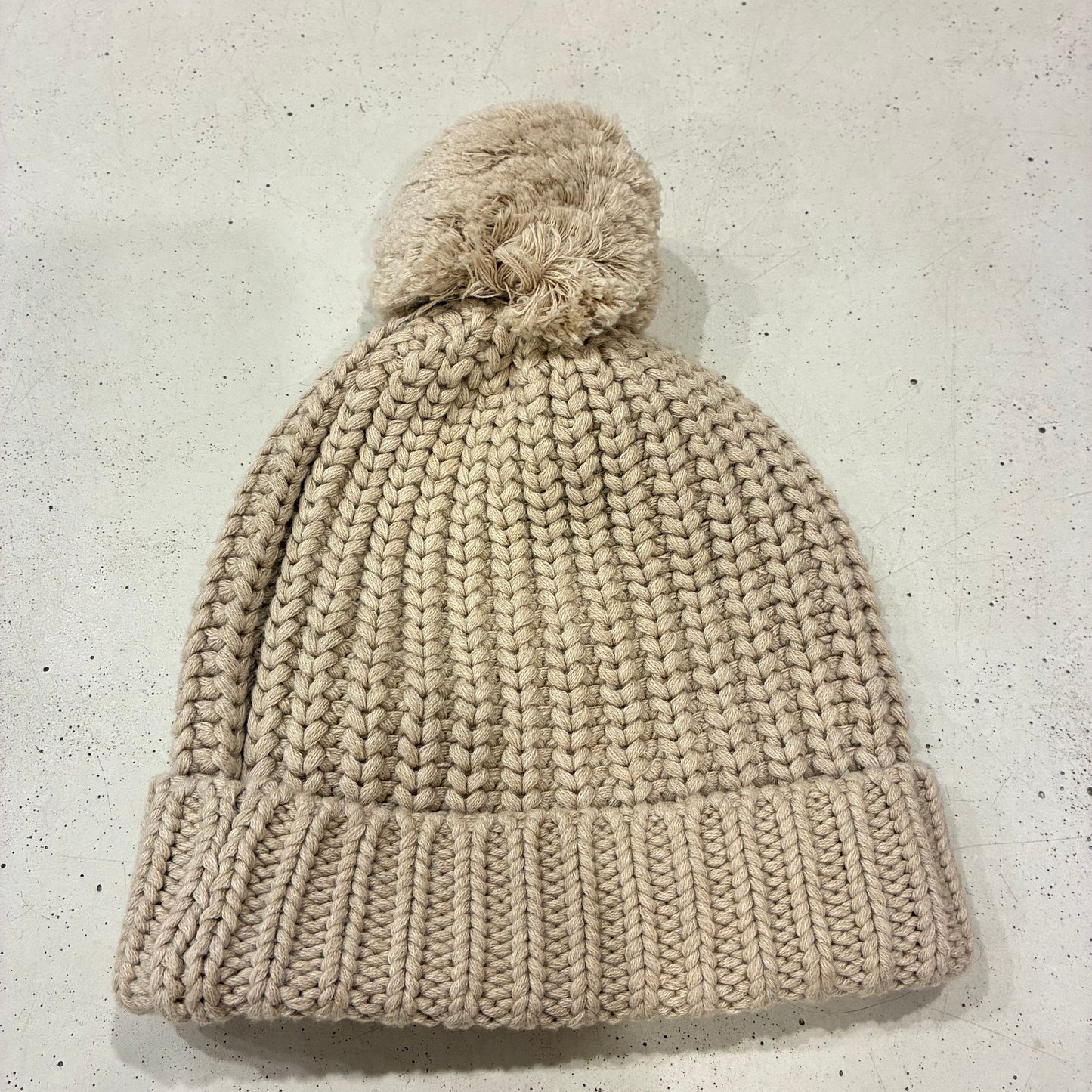 JAMIE KAY Beige Beanie, 2