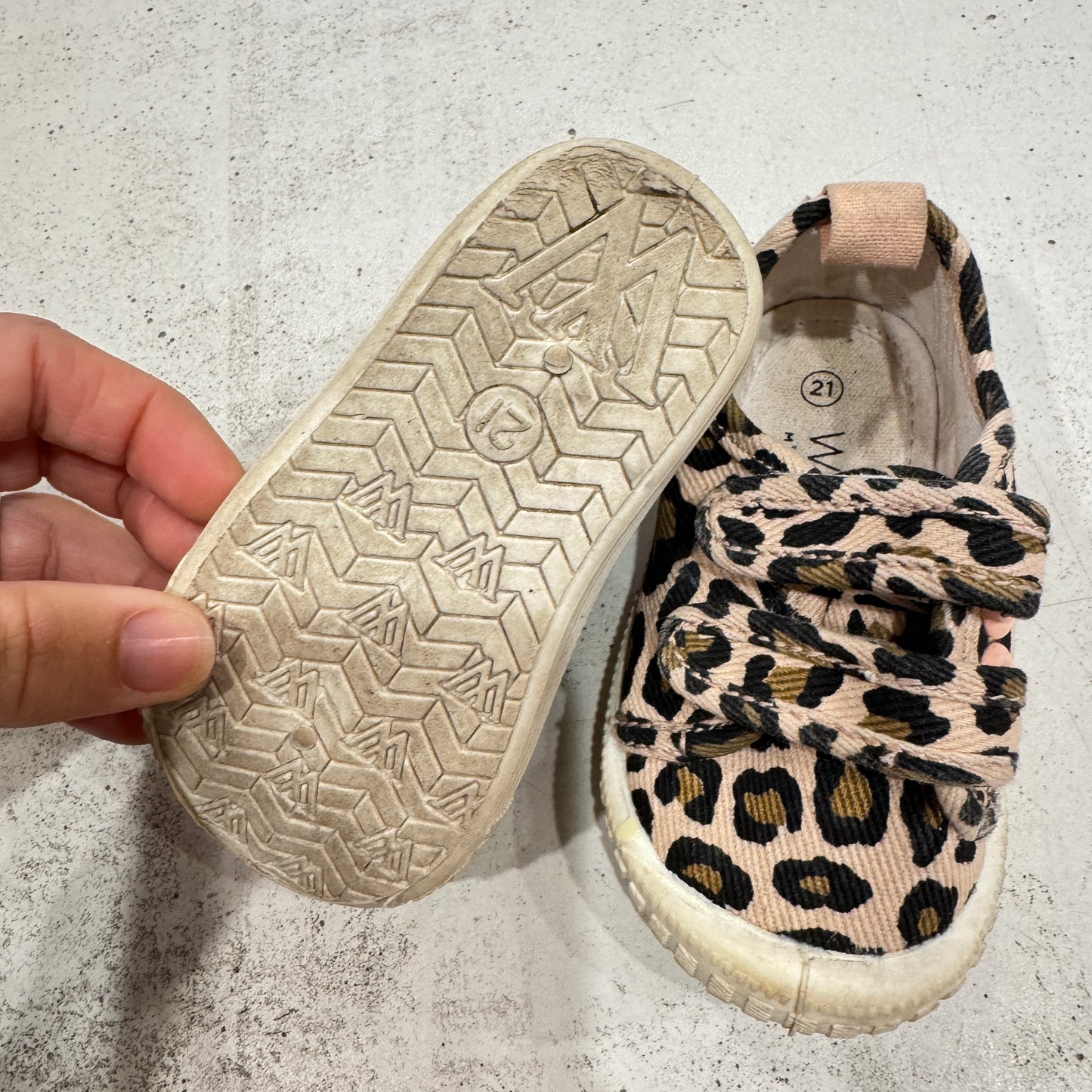 WALNUT leopard print shoes, 21