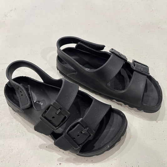TARGET Black Rubber Sandals, 11