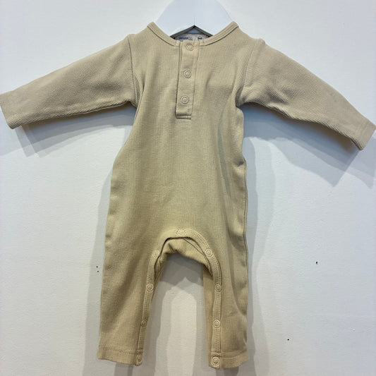 MIANN&CO Beige Onesie, NB