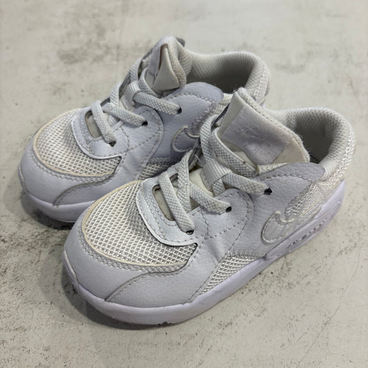 NIKE white runners, size 7