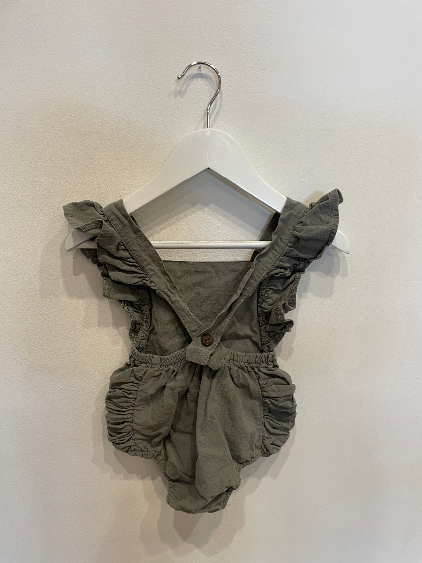 Green Frill Linen Romper, size 6-12m