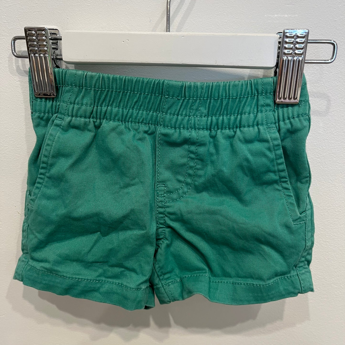 GAP Green Shorts 3-6m