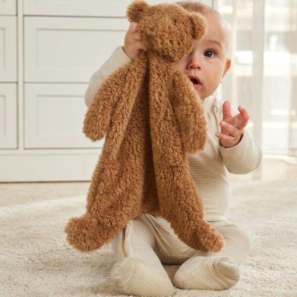 Lulu the Cuddly Comforter, Brown