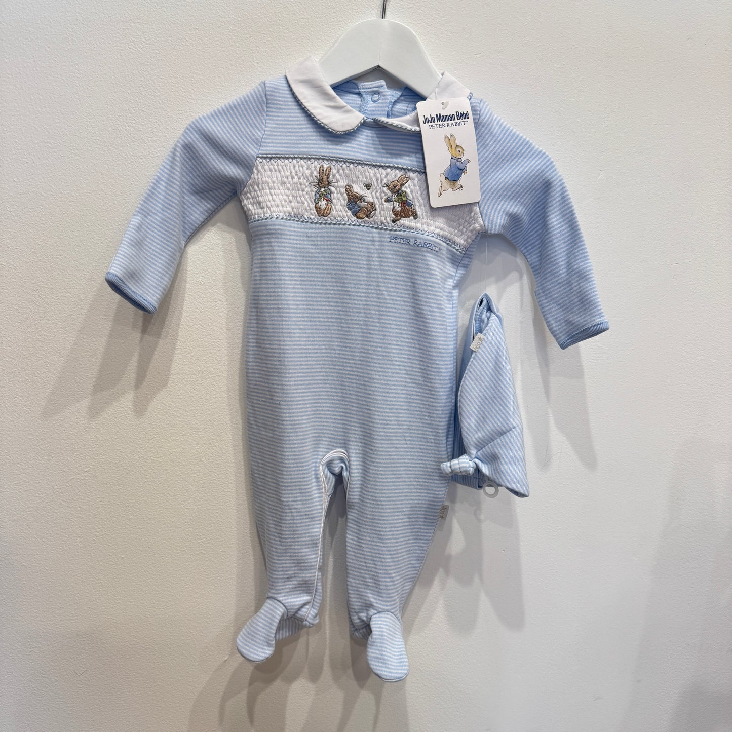 JOJO MAMA BEBE Peter Rabbit Onesie and hat, 3-6m (NEW)