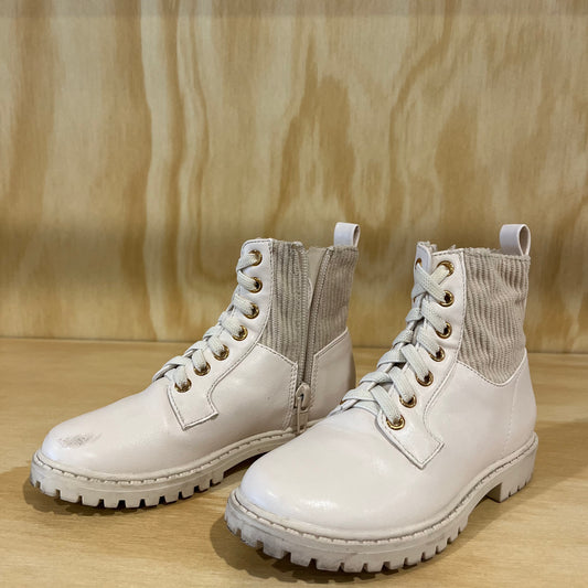 Seed	Boots	White	27