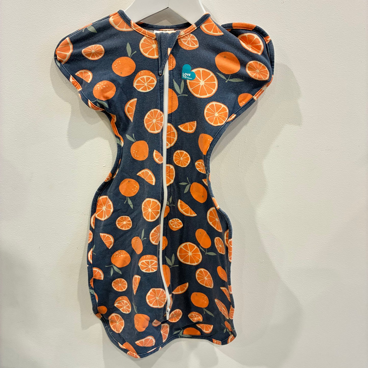 LOVE TO DREAM Oranges swaddle up, S