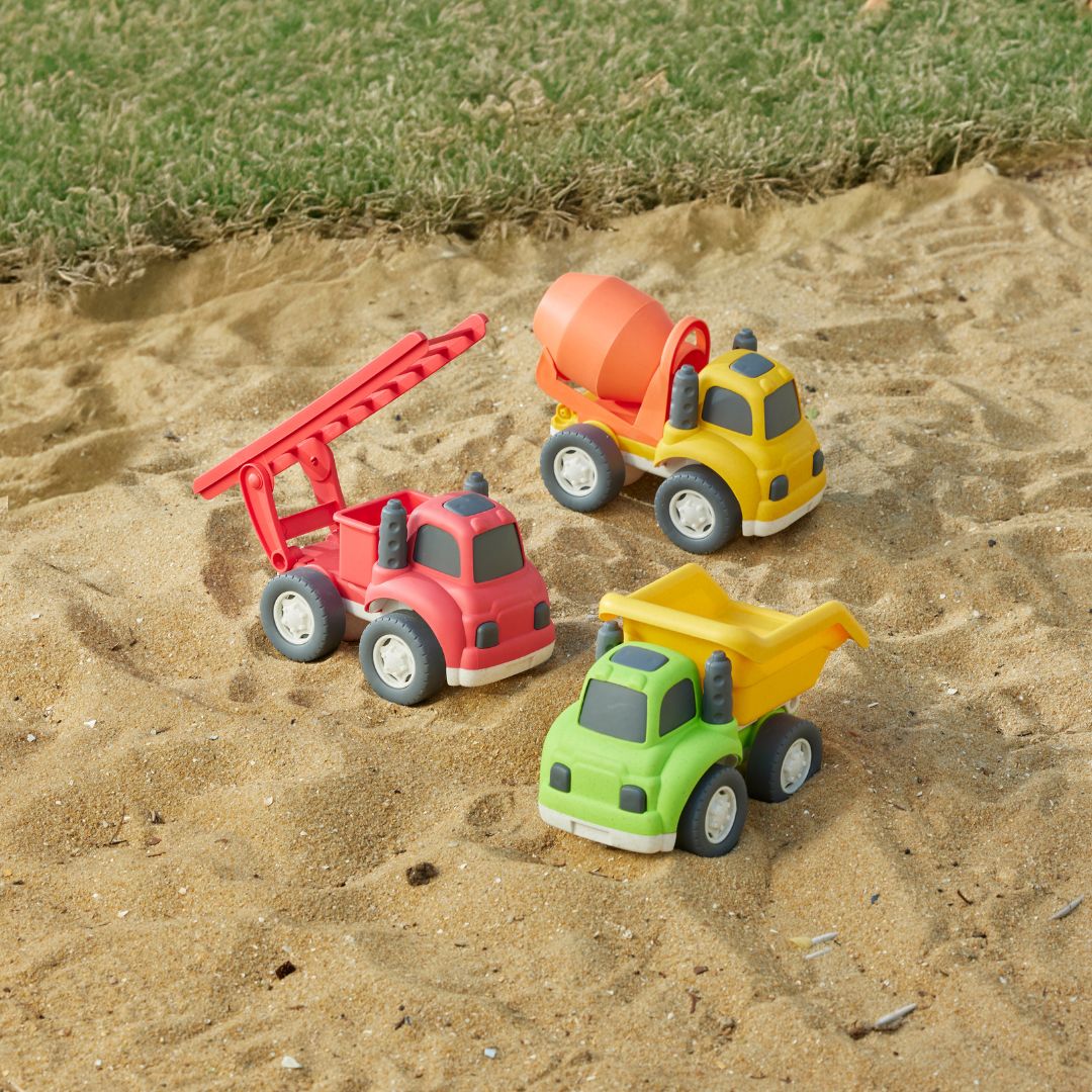 Bioplastic Utility Trucks, Large