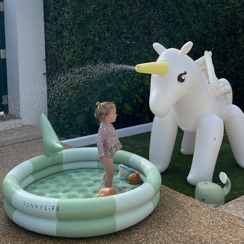 Giant Sprinkler, Mima the Unicorn