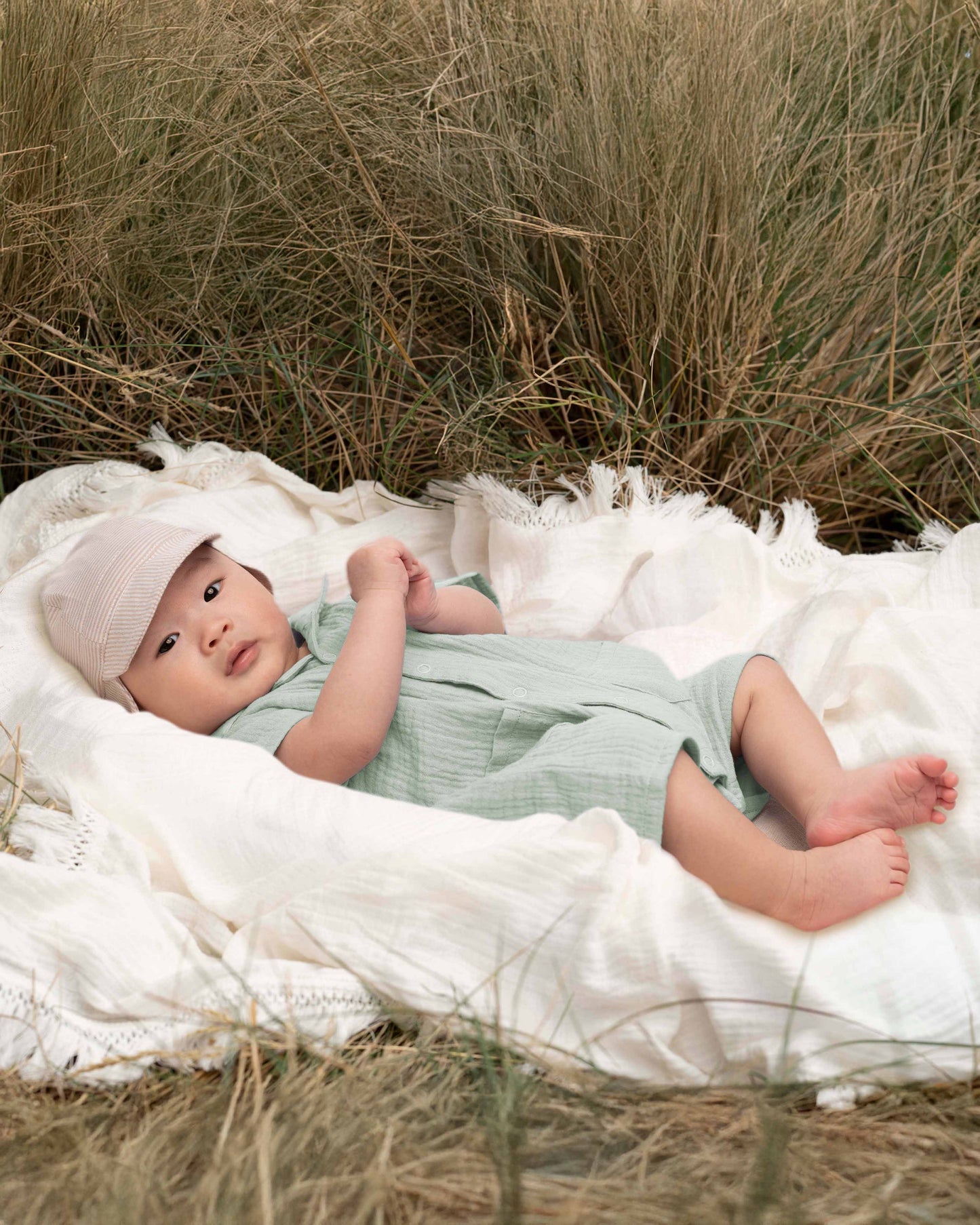 Sammy Romper, Sage