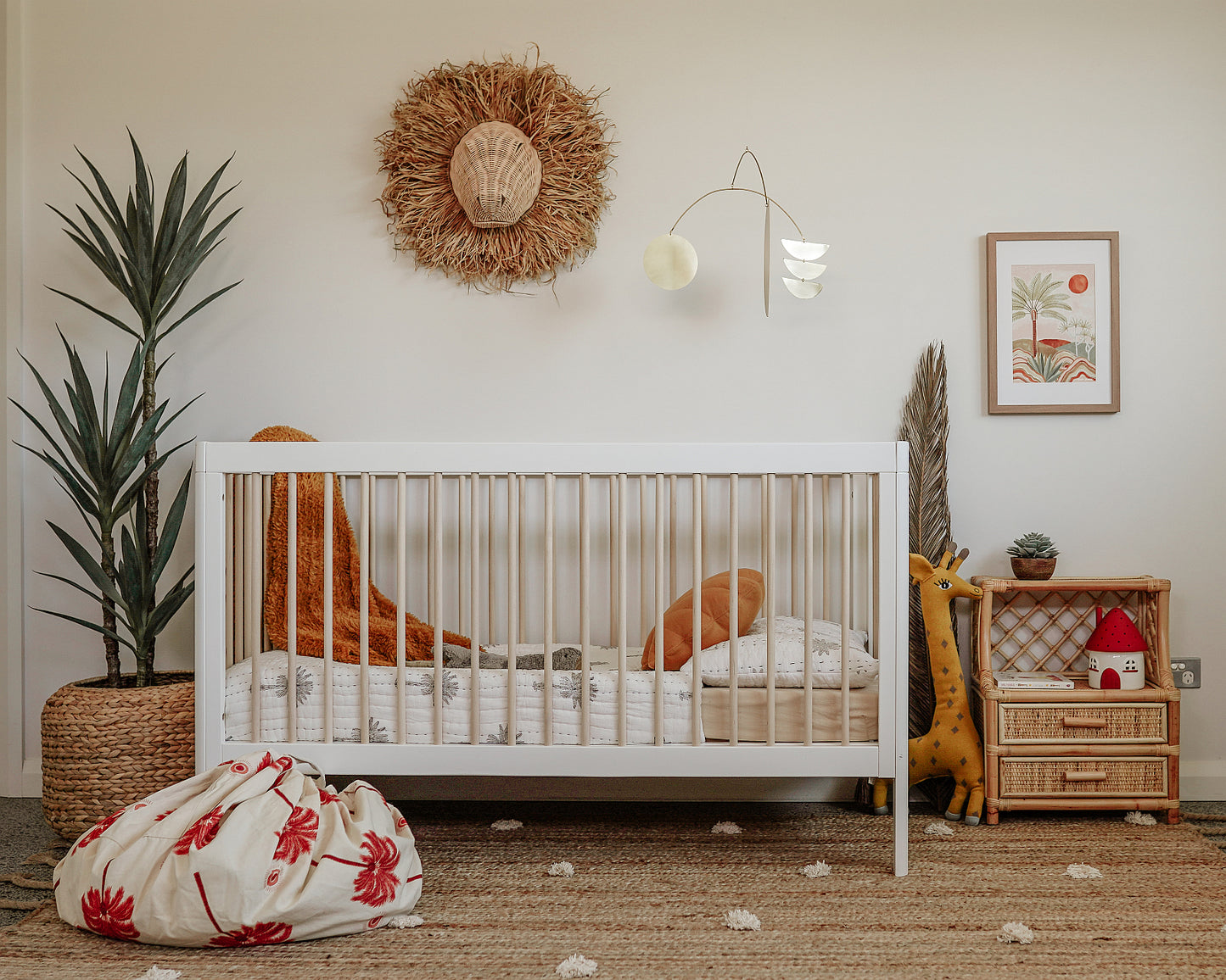 *EX-DISPLAY Lukas Cot, White with Whitewash Bars